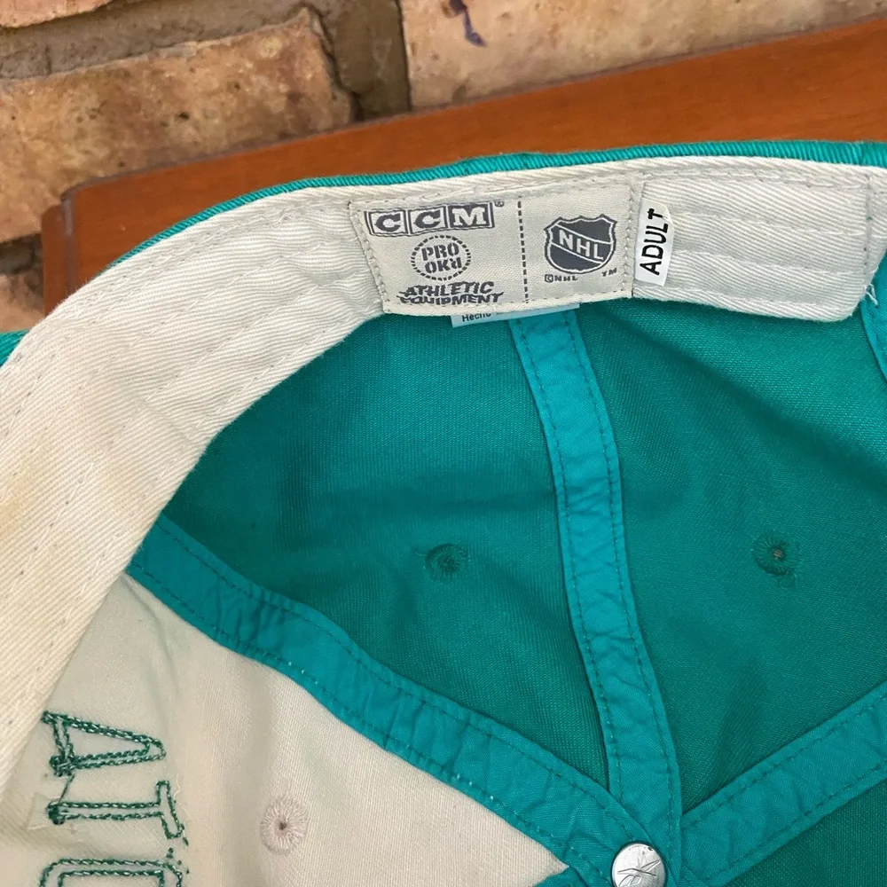 CCM Vintage‎ Hockey Minnesota North Stars Distressed Strapback Hat OSFA